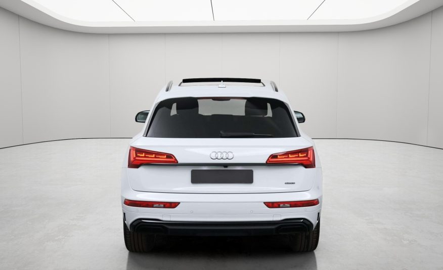 2022 Audi Q5 55 TFSI e Quattro S Line